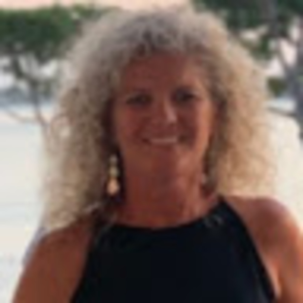 Meet your Posher, Claire